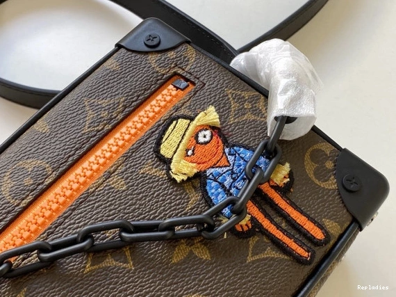 Cheap VUITTON LOUIS TRUNK SOFT 0713
